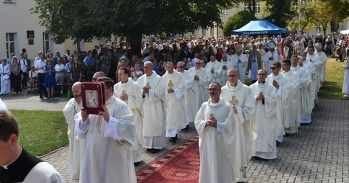 Jubileuszowa pielgrzymka Ruchu Światło-Życie do Rokitna