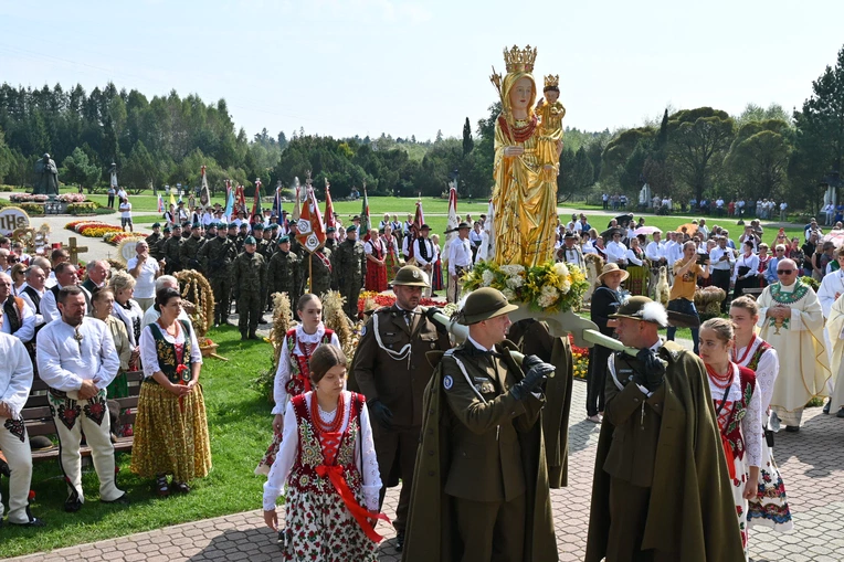 Dziękczynienie za plony u Królowej Podhala 