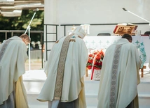 Msza św. przy pomniku Obrońców Poczty Polskiej