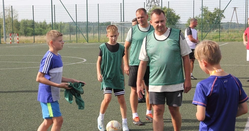 Turniej piłkarski w Świeszynie