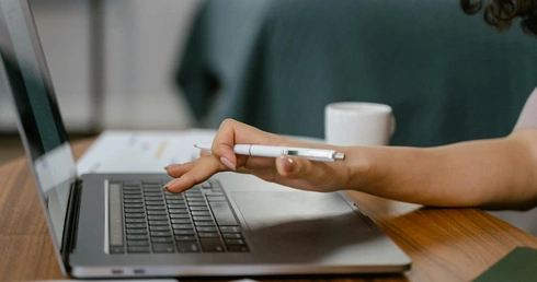 Zdalna praca dla osób niepełnosprawnych – gdzie i jak szukać jej skutecznie?
