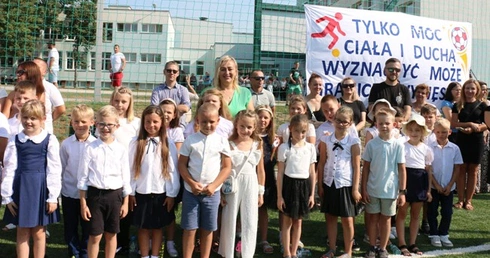 Otwarcie boiska przy PSP nr 17 w Radomiu