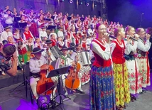 Mała Armia Janosika. Koncert w Żórawinie z rekordową publiką