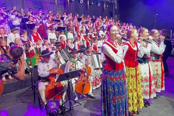 Mała Armia Janosika. Koncert w Żórawinie z rekordową publiką