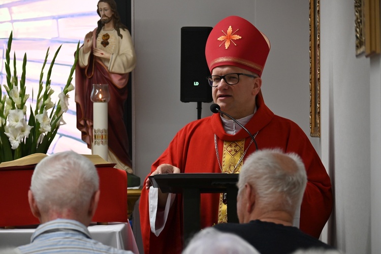 Poświęcenie kaplicy bł. Alojzego Ligudy w DPS w Opolu