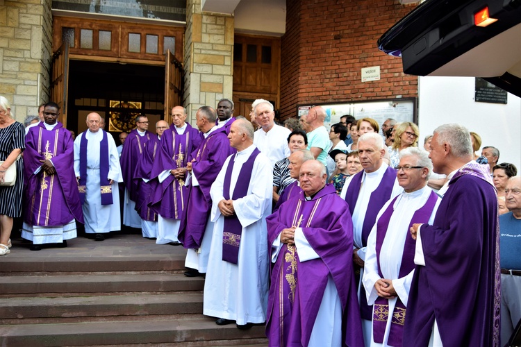 Uroczystości pogrzebowe ks. prał. Józefa Siemczyka