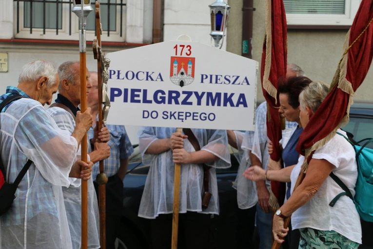 Płock. Wyjście pielgrzymki do Skępego