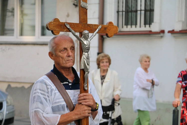 Płock. Wyjście pielgrzymki do Skępego