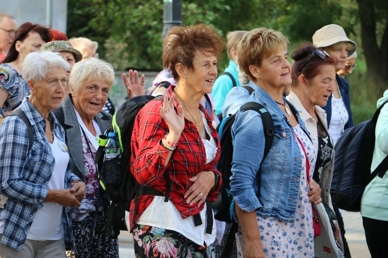 Płock. Wyjście pielgrzymki do Skępego