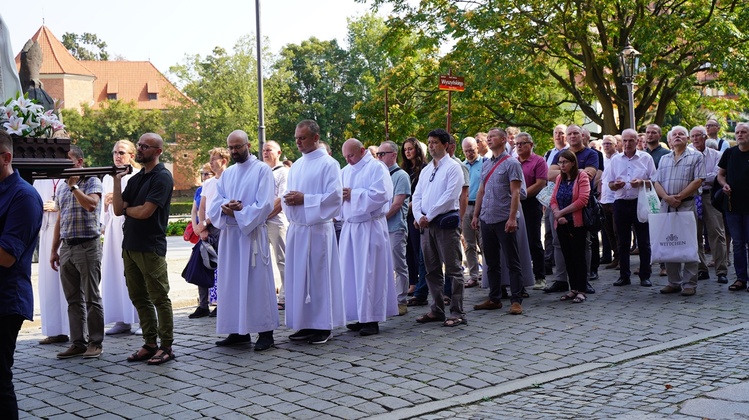 Dzień skupienia nadzwyczajnych szafarzy Komunii Świętej