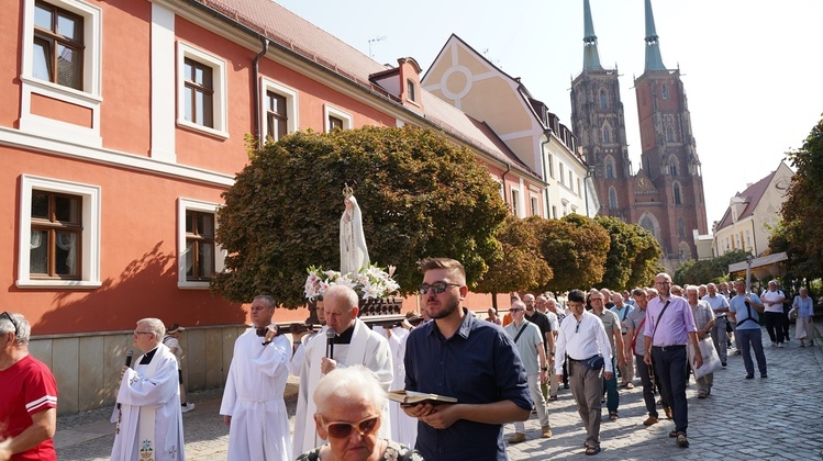 Dzień skupienia nadzwyczajnych szafarzy Komunii Świętej