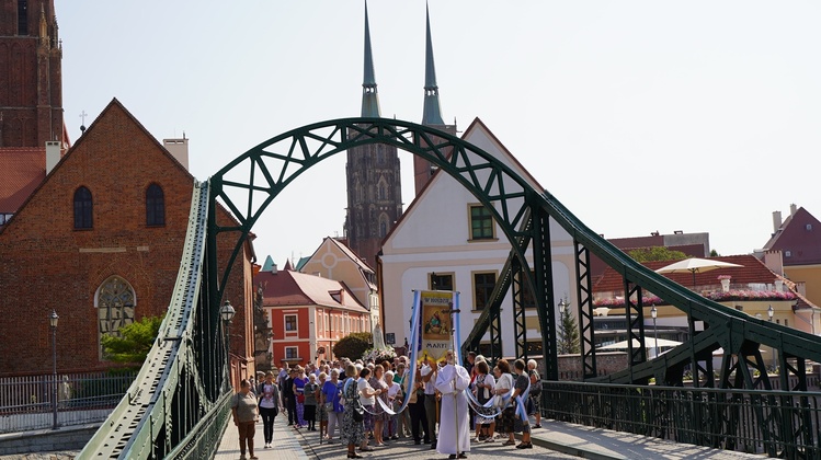 Dzień skupienia nadzwyczajnych szafarzy Komunii Świętej