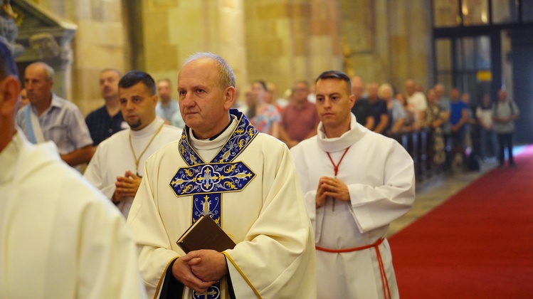 Dzień skupienia nadzwyczajnych szafarzy Komunii Świętej