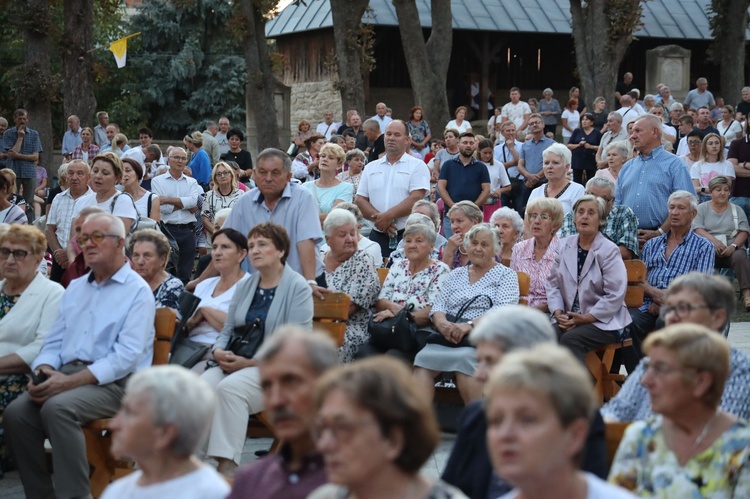 Wigilia święta Narodzena NMP w Sulisławicach