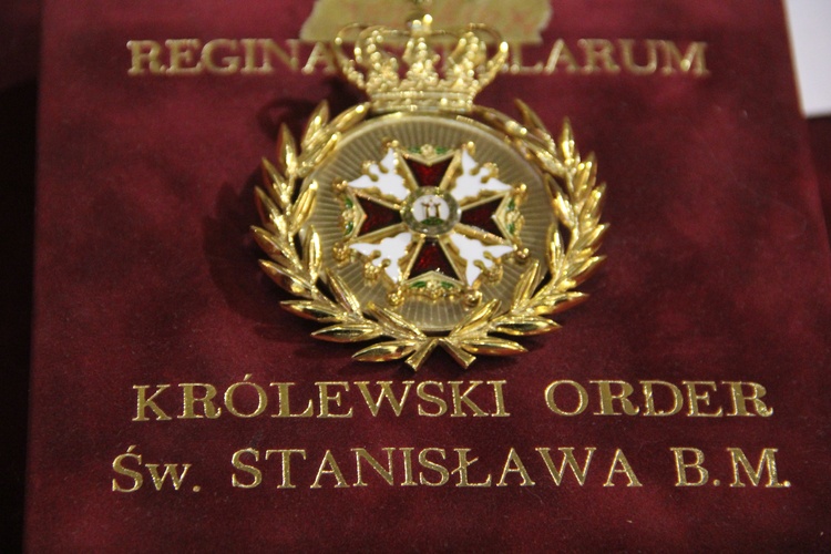 195. Inwestytura Królewskiego Orderu św. Stanisława w Szczepanowie