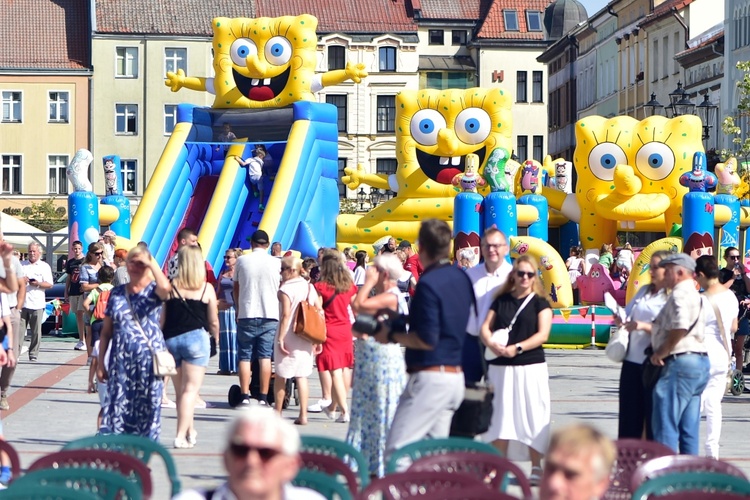 Bartoszyce. 50. rocznica odtworzenia parafii św. Jana Apostoła i Ewangelisty