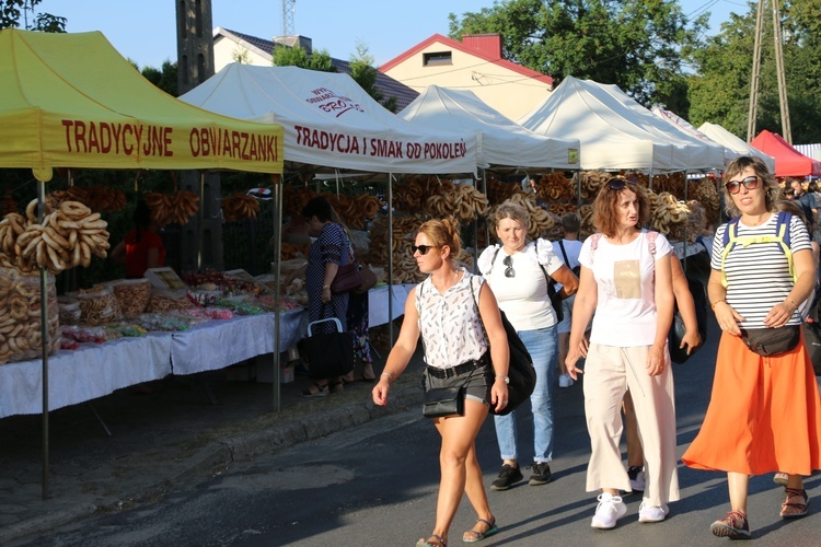 Skępe. Wejście pielgrzymek