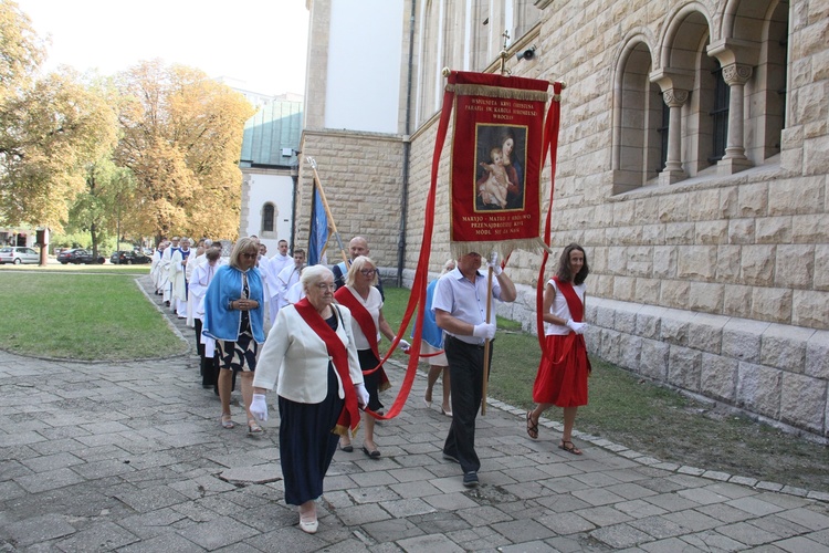 30. rocznica koronacji obrazu Matki Bożej Łaskawej w parafii pw. św. Karola Boromeusza