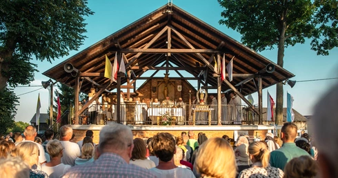 Inauguracja uroczystości u Królowej Polskiego Morza