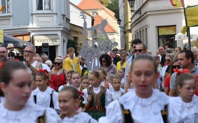 Modlitwa za winiarzy i mieszkańców na początek Winobrania 