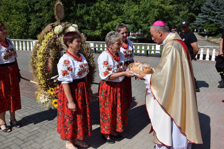 Dożynki diecezjalne w Kałkowie-Godowie