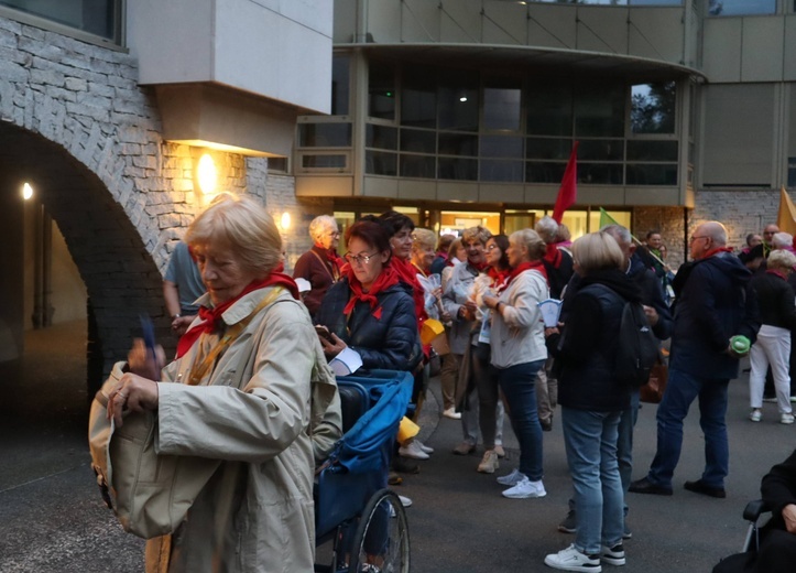 Pielgrzymka chorych do Lourdes - cz. 2