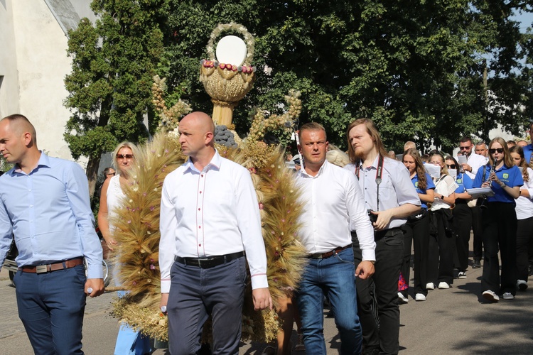 Żuromin. Odpust i dożynki