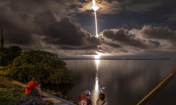 Po wielu opóźnieniach wystartowała rakieta Falcon 9