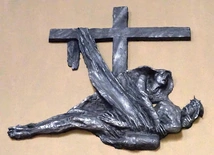 	Stacja XIII – zdjęcie z krzyża.