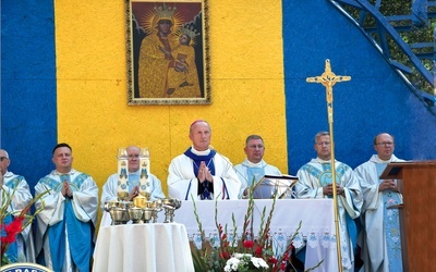 	Mszy św. przewodniczył bp Marek Solarczyk.