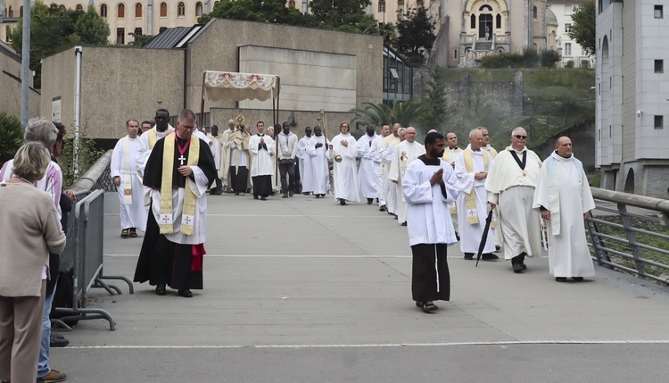 Pielgrzymka chorych do Lourdes - cz.6