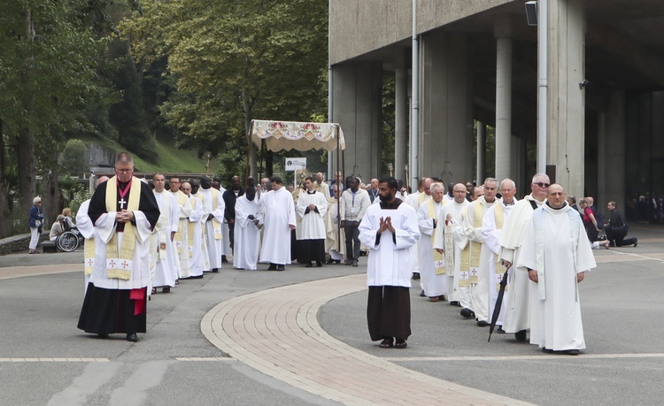 Pielgrzymka chorych do Lourdes - cz.6