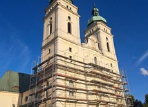 Kościół Świętej Rodziny w Pile wypięknieje