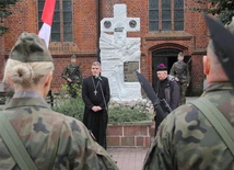 Odnowiony pomnik, odnowiona pamięć 
