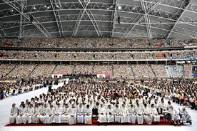 Katolicy Singapuru podczas Mszy z papieżem Franciszkiem