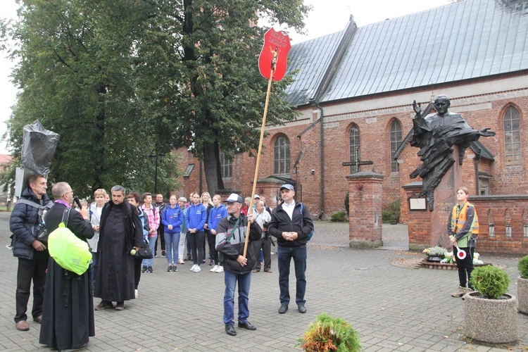 Piesza pielgrzymka z Radłowa do Odporyszowa