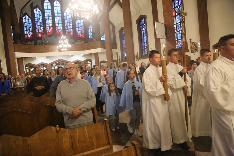 Wprowadzenie relikwii bł. rodziny Ulmów