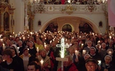 Nabożeństwo ze świecami na Górze Świętej Anny