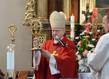 Opolanie uczcili relikwie Krzyża Świętego