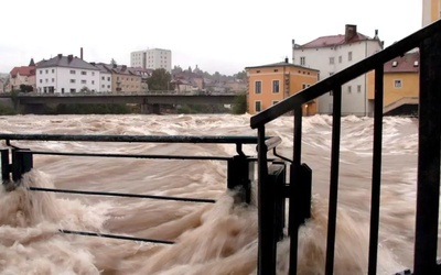 Wiedeń walczy w falą kulminacyjną