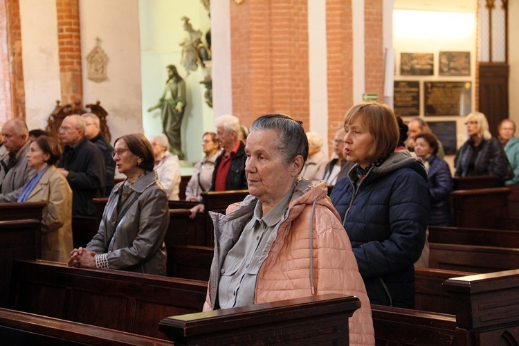 Msza święta z relikwiami św. Doroty i św. Stanisława w intencji powodzian