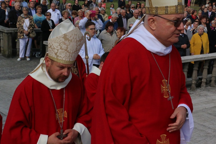 Odpust w opactwie cystersów w Mogile ku czci Podwyższenia Krzyża Świętego