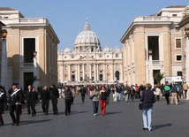 Abp Górzyński, bp Oder i bp Grzybowski – delegatami Konferencji Episkopatu Polski na październikowe zgromadzenie Synodu w Rzymie