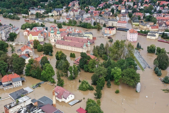 Franciszkanie proszą o pomoc w zmaganiu się ze skutkami powodzi