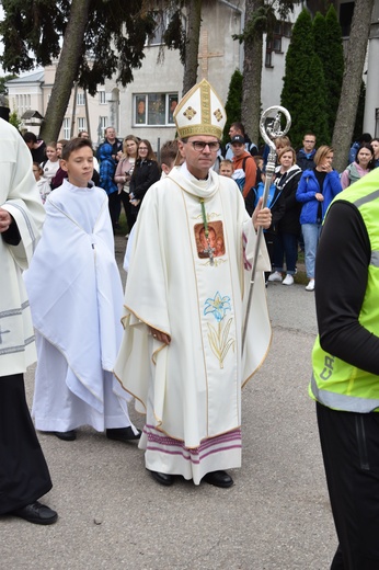 Pielgrzymka dzieci. Msza św. w Przasnyszu