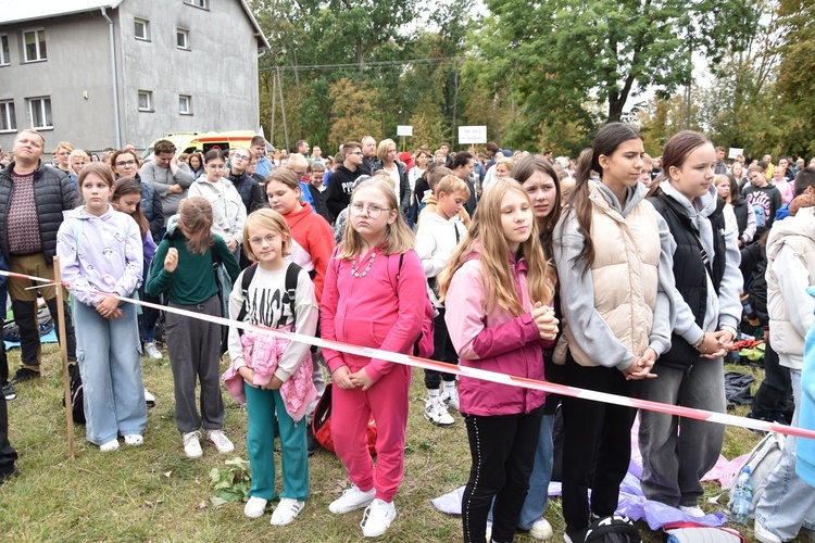 Pielgrzymka dzieci. Msza św. w Przasnyszu