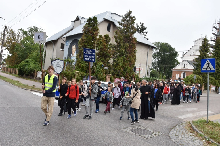 Pielgrzymka dzieci. Wyjście z Przasnysza
