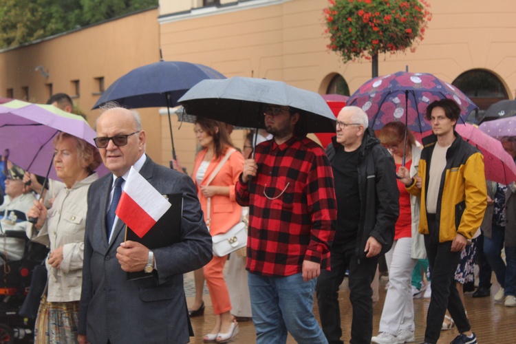 Ciechanów. Marsz dla Życia i Rodziny