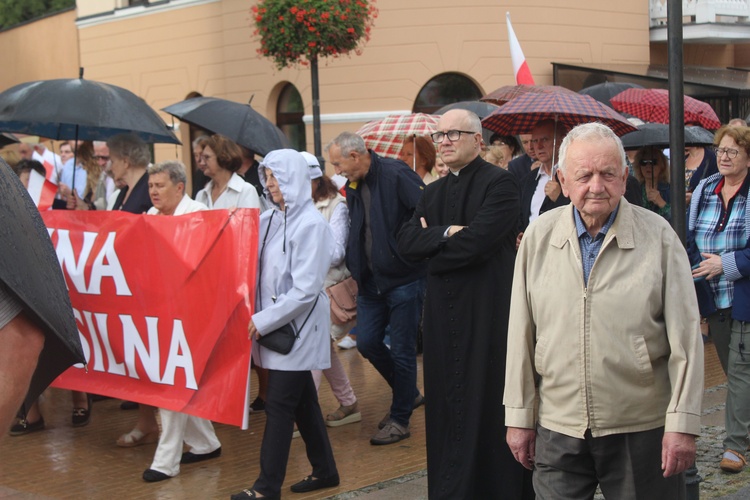 Ciechanów. Marsz dla Życia i Rodziny