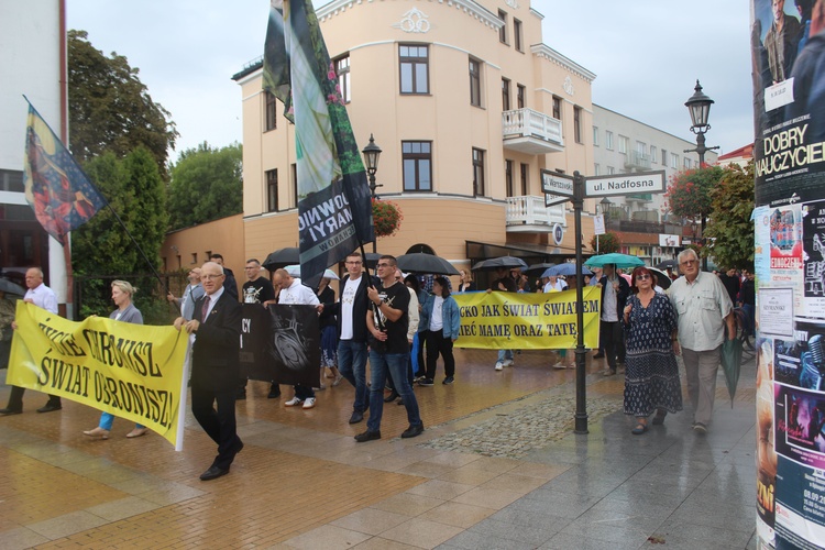 Ciechanów. Marsz dla Życia i Rodziny